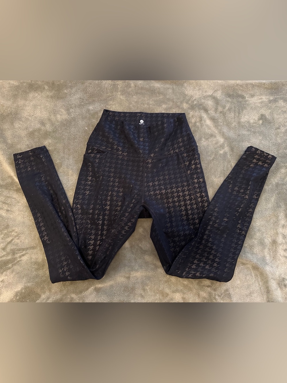 Senita Athletics Black Houndstooth Pocket Leggings